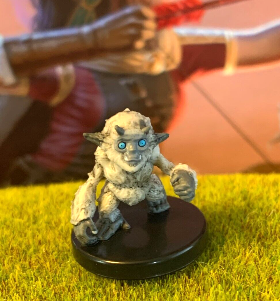 Yeti Tyke D&D Miniature Dungeons Dragons Icewind Dale Rime baby 5 ice snow Z