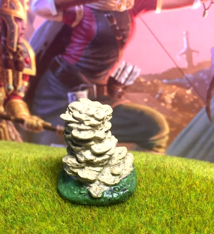 Stone Cairn D&D Miniature Dungeons Dragons Ruins Lastwall terrain dressing Z