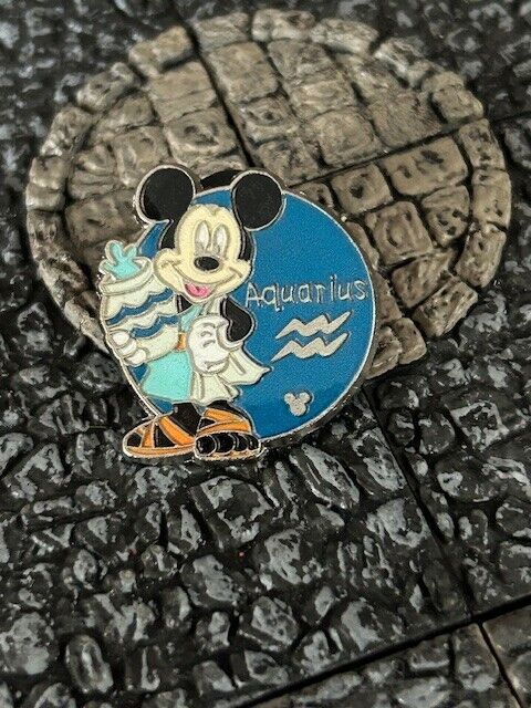 Mickey Mouse Aquarius Zodiac 2012 Hidden Mickey Disney Collectible Trader Pin