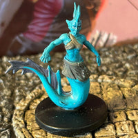 Merfolk D&D Miniature Dungeons Dragons Monster Menagerie 17 female druid wizard