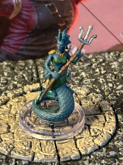 Merfolk D&D Miniature Dungeons Dragons Seas & Shores 8 warrior fighter guard