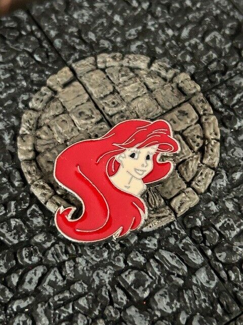 Ariel Hair Face Head Little Mermaid Disney Collectible Trader Pin