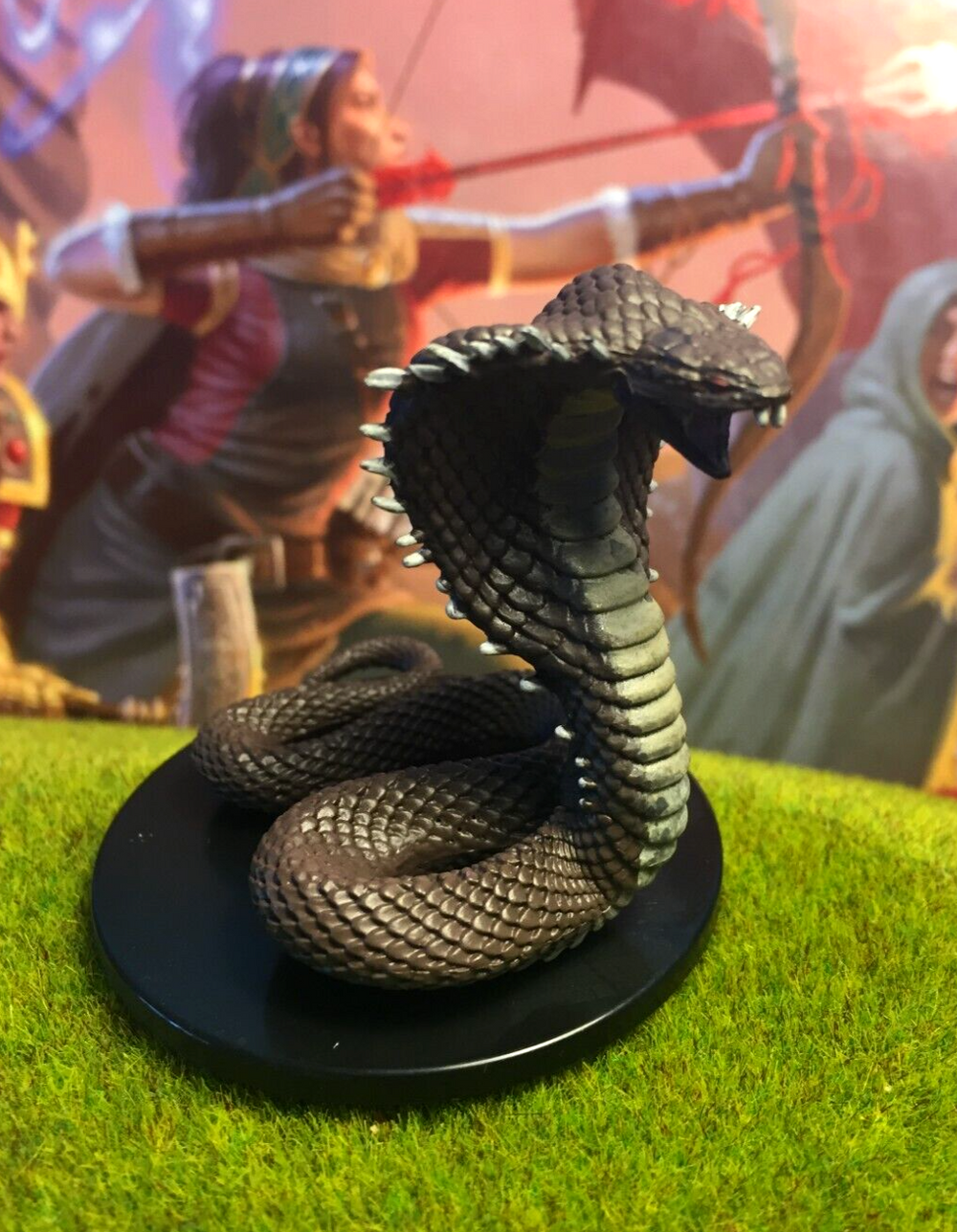 Emperor Cobra D&D Miniature Dungeons Dragons Dungeons Deep large snake serpent Z