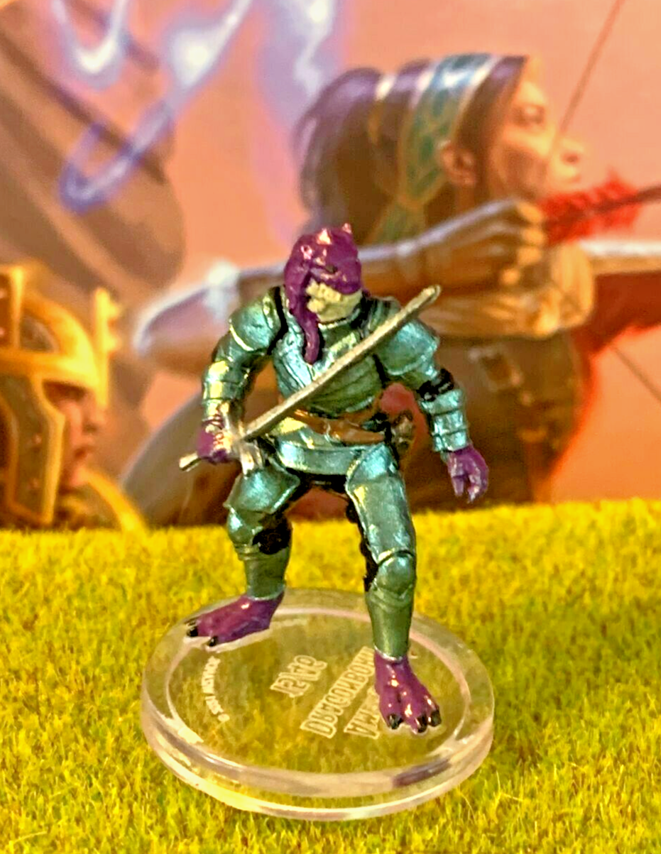 Amethyst Dragonborn D&D Miniature Dungeons Dragons Fizban's Treasury fighter Z