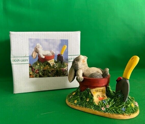 Gardening Break 87364 Charming Tails Silvestri Dean Griff figurine bunny rabbit