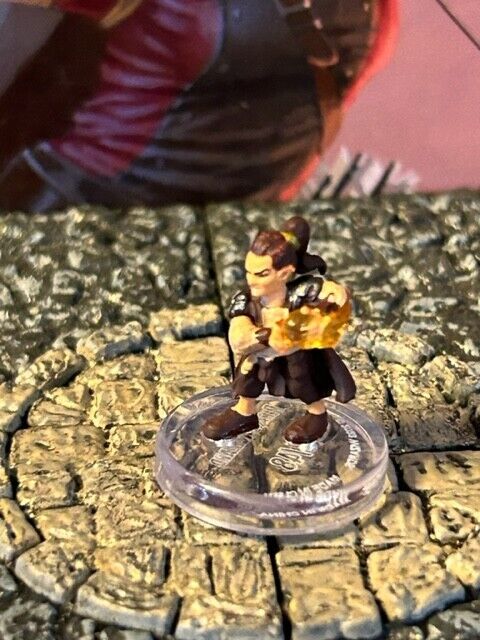 Pirate Wizard D&D Miniature Dungeons Dragons Seas & Shores sorcerer halfling 43