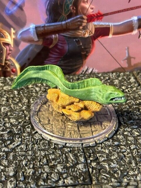 Giant Sea Eel D&D Miniature Dungeons Dragons Seas & Shores large 30 moray green