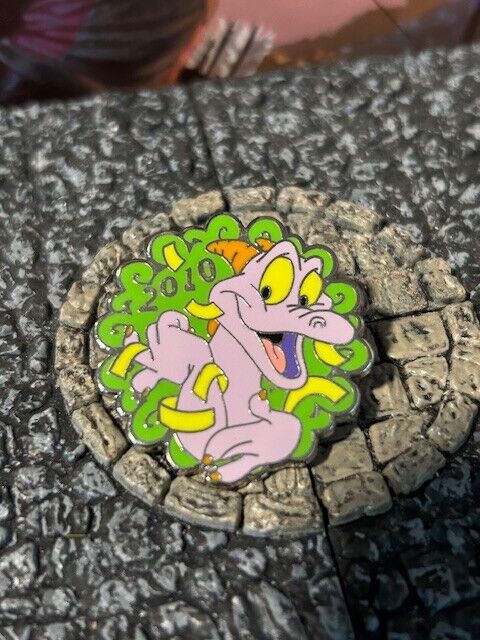 2010 WDW Happy New Year Figment Dragon Disney Collectible Trader Pin