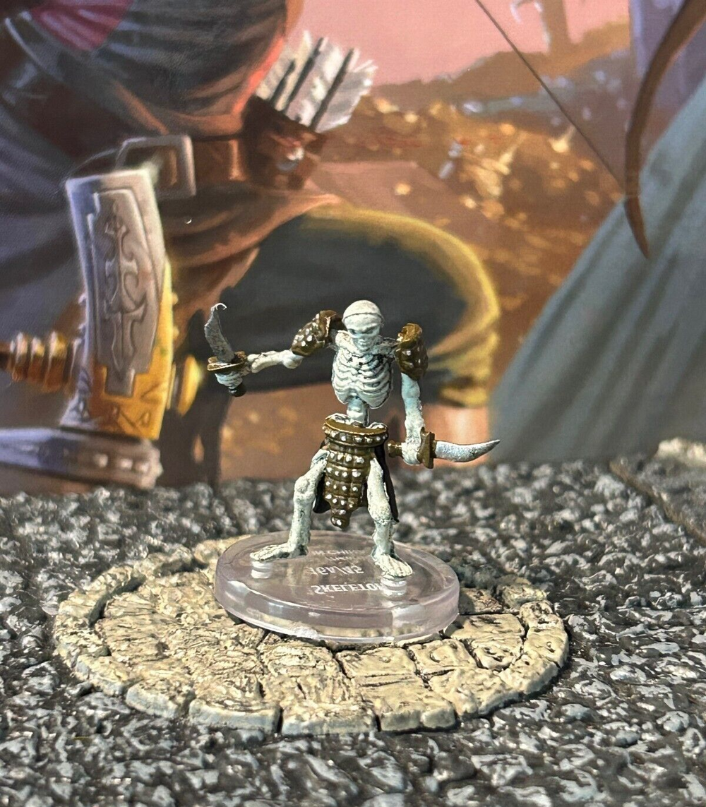 Skeleton 16a D&D Miniature Dungeons Dragons Tomb of Annihilation undead warrior